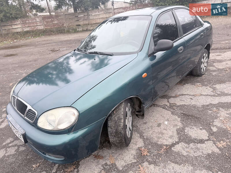 Седан Daewoo Lanos 2002 в Хусте