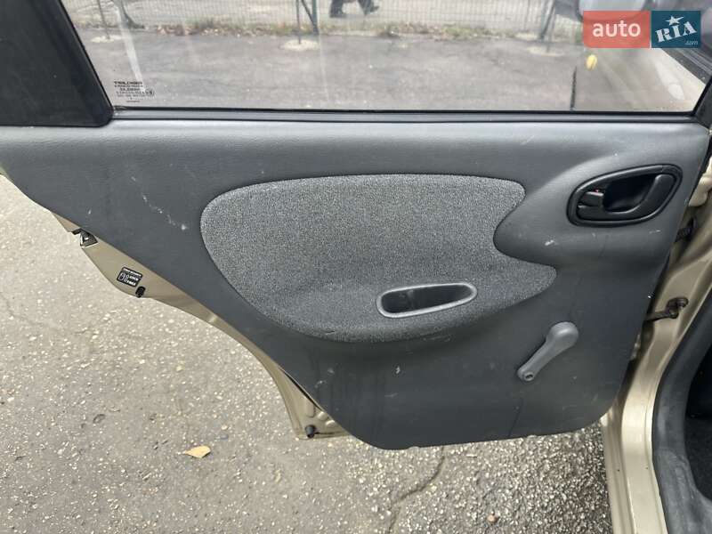 Седан Daewoo Lanos 2007 в Запоріжжі