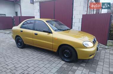 Седан Daewoo Lanos 2002 в Львове