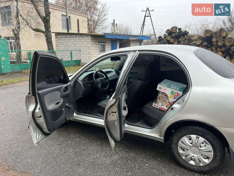 Седан Daewoo Lanos 2005 в Києві