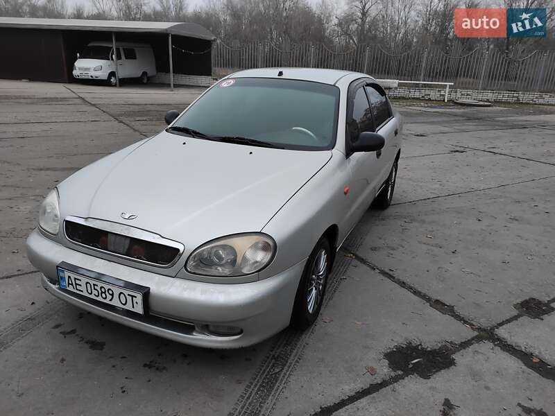 Седан Daewoo Lanos 2003 в Днепре