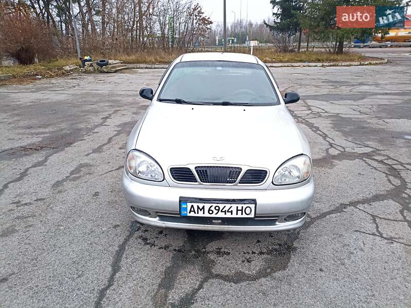 Седан Daewoo Lanos 2002 в Житомире фото 3 Седан Daewoo Lanos 2002 в Житомире