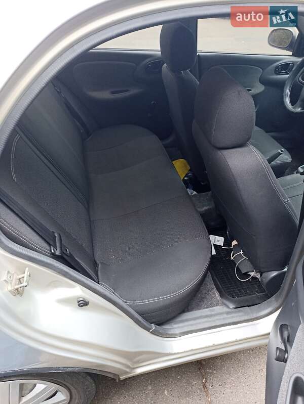 Седан Daewoo Lanos 2006 в Киеве