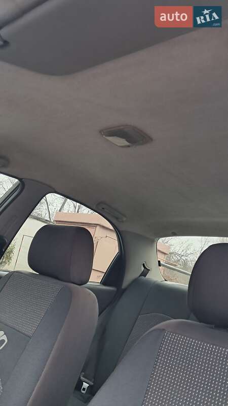 Седан Daewoo Lanos 2001 в Кривом Роге фото 9 Седан Daewoo Lanos 2001 в Кривом Роге