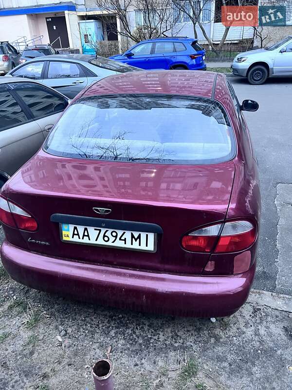 Седан Daewoo Lanos 2005 в Киеве
