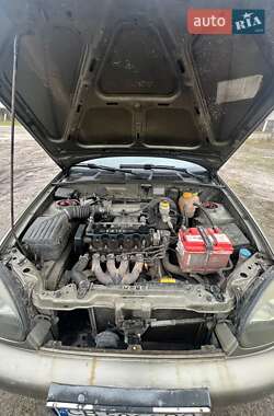Седан Daewoo Lanos 2005 в Чорткові