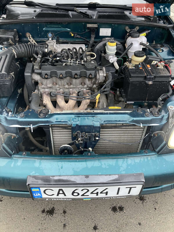 Седан Daewoo Lanos 2006 в Умани