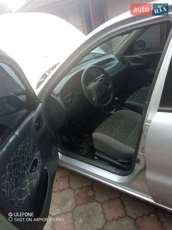 Хэтчбек Daewoo Lanos 2003 в Теофиполе