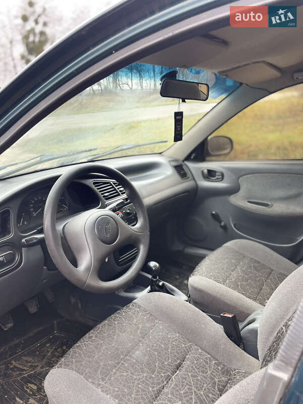 Седан Daewoo Lanos 2006 в Новой Ушице