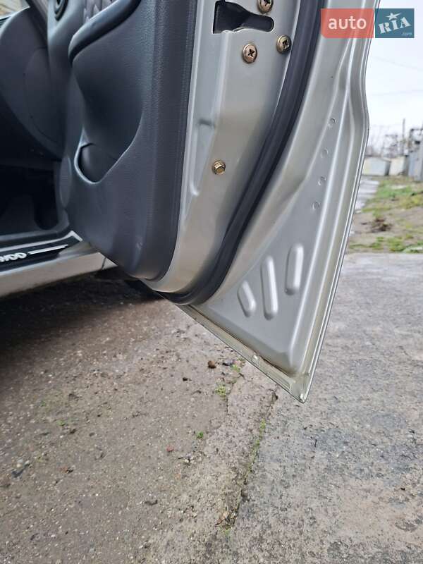 Седан Daewoo Lanos 2003 в Одессе фото 5 Седан Daewoo Lanos 2003 в Одессе