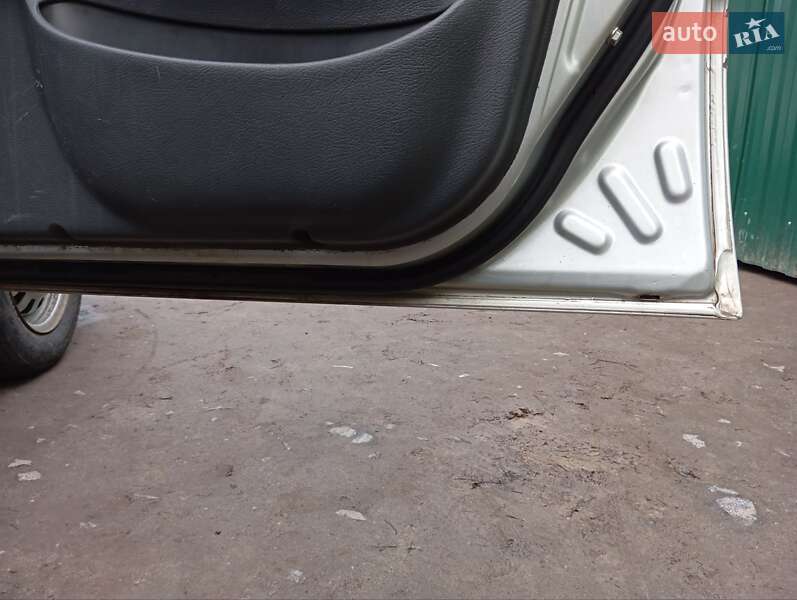 Седан Daewoo Lanos 2008 в Голобах