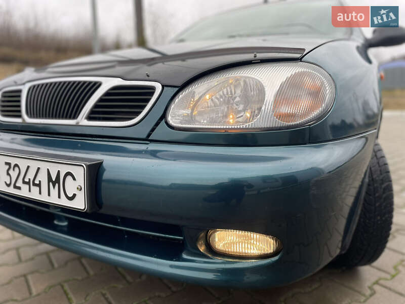 Седан Daewoo Lanos 2003 в Калиновке