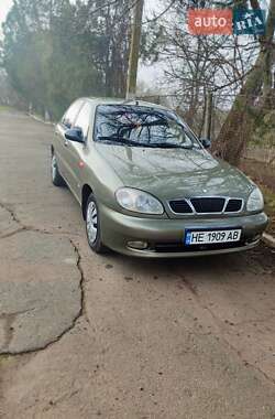 Хэтчбек Daewoo Lanos 2004 в Березовке