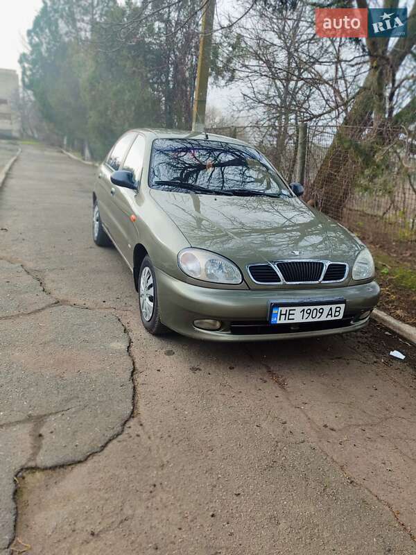 Хэтчбек Daewoo Lanos 2004 в Березовке фото Хэтчбек Daewoo Lanos 2004 в Березовке