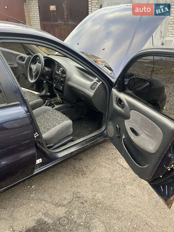 Седан Daewoo Lanos 2006 в Львове