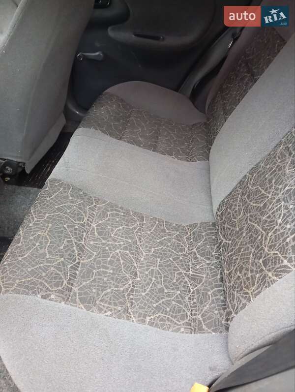 Седан Daewoo Lanos 2008 в Голобах