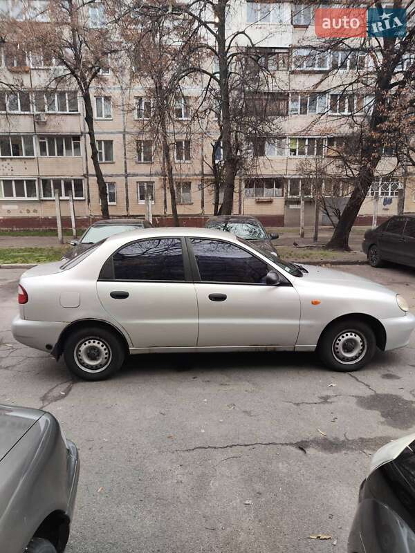 Седан Daewoo Lanos 2003 в Києві