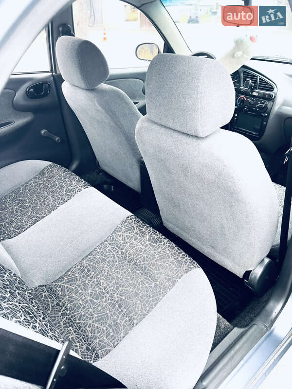 Седан Daewoo Lanos 2008 в Киеве