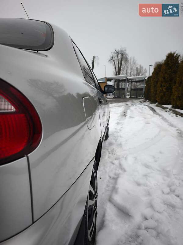 Седан Daewoo Lanos 2004 в Харькове