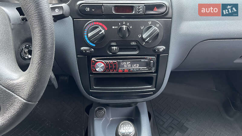 Седан Daewoo Lanos 2011 в Врадиевке