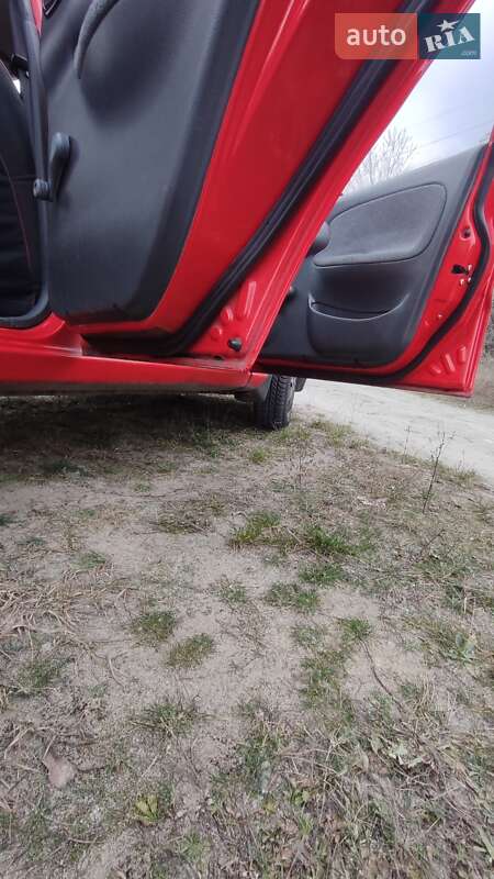 Седан Daewoo Lanos 2008 в Каневе