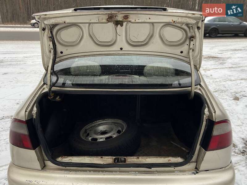 Седан Daewoo Lanos 2004 в Житомирі