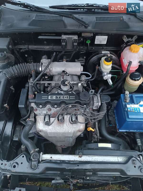 Седан Daewoo Lanos 2009 в Житомирі