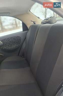 Седан Daewoo Lanos 2004 в Чернигове