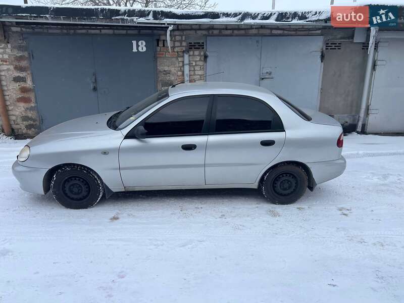 Седан Daewoo Lanos 2008 в Кривом Роге