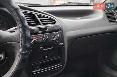 Седан Daewoo Lanos 2007 в Високому