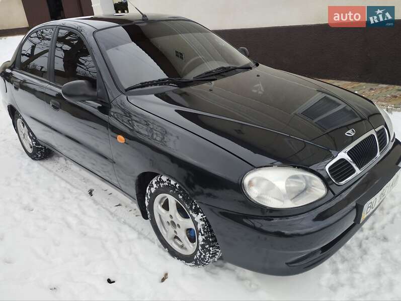 Седан Daewoo Lanos 2009 в Монастыриске
