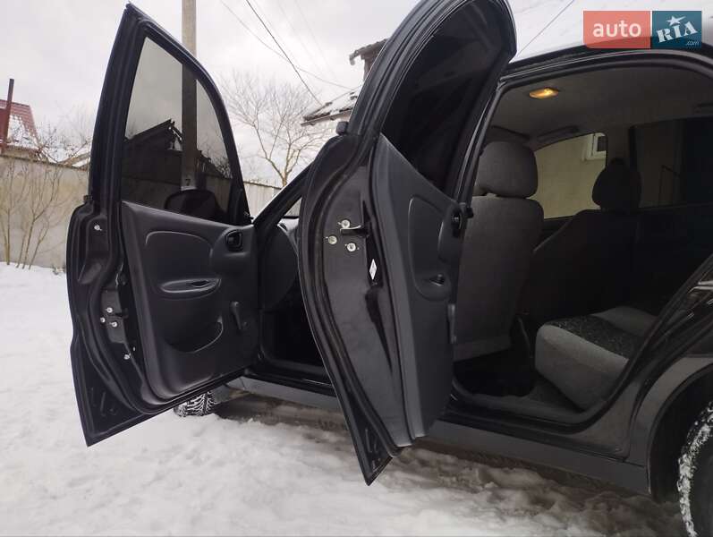 Седан Daewoo Lanos 2009 в Монастыриске