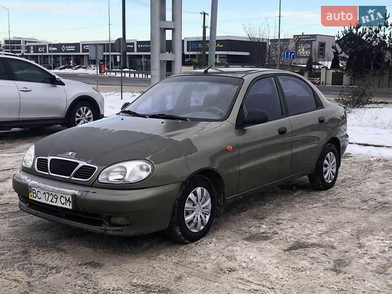 Седан Daewoo Lanos 2004 в Львове