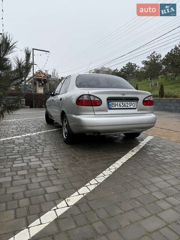 Седан Daewoo Lanos 2003 в Черноморске