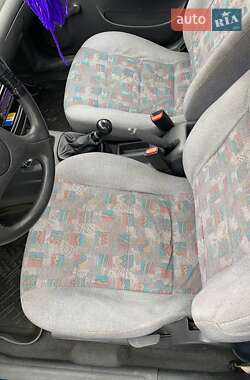Седан Daewoo Lanos 2002 в Киеве