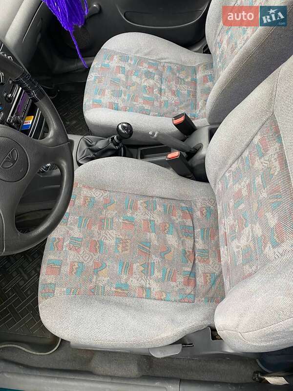 Седан Daewoo Lanos 2002 в Киеве фото 3 Седан Daewoo Lanos 2002 в Киеве