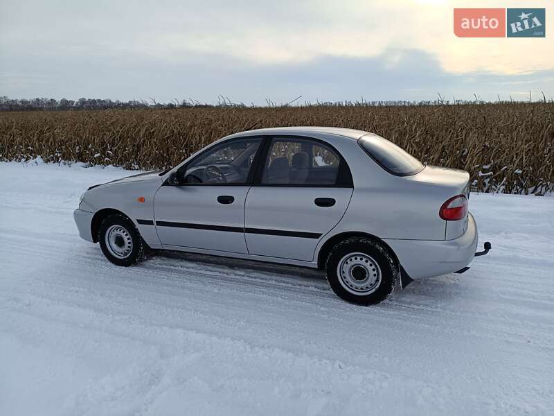 Седан Daewoo Lanos 2006 в Ромнах