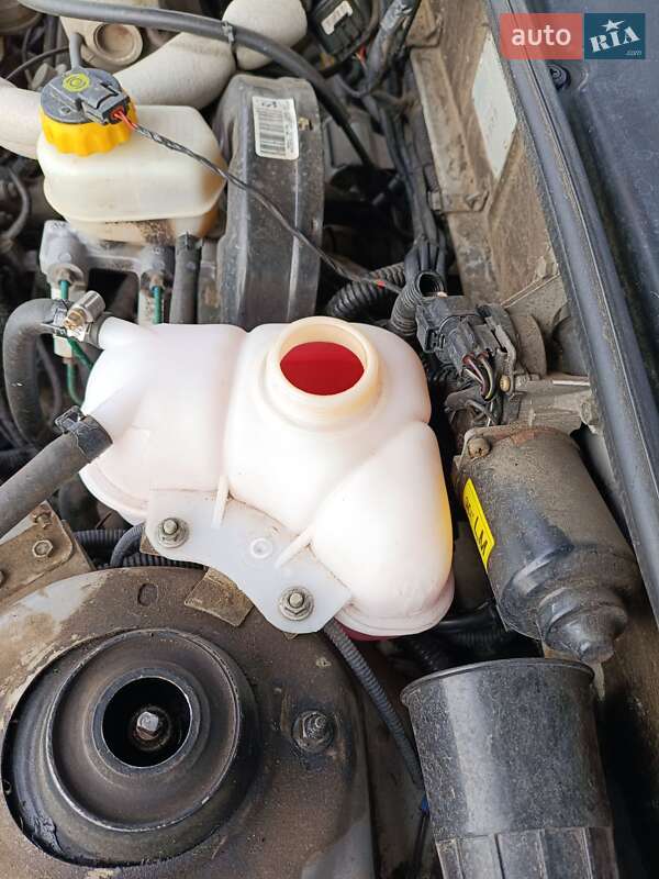 Седан Daewoo Lanos 2006 в Ромнах