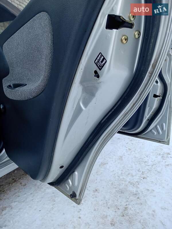 Седан Daewoo Lanos 2004 в Житомирі