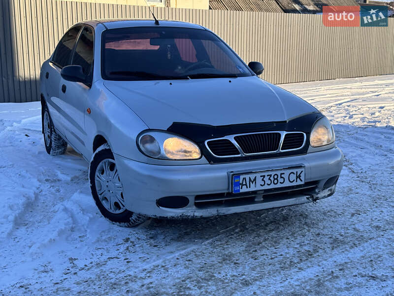 2005 Daewoo Lanos, VIN Y6DTF69YD6W263074:plate — фото 1 (autoria)
