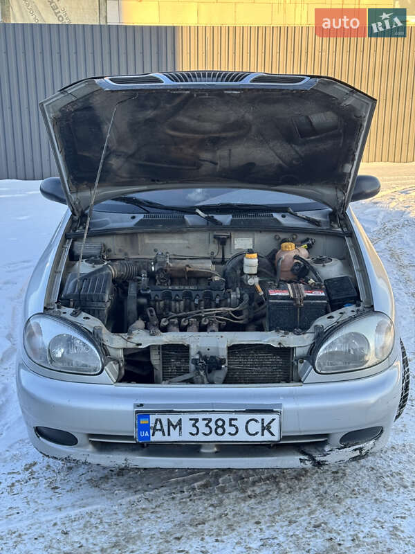 Седан Daewoo Lanos 2005 в Ровно