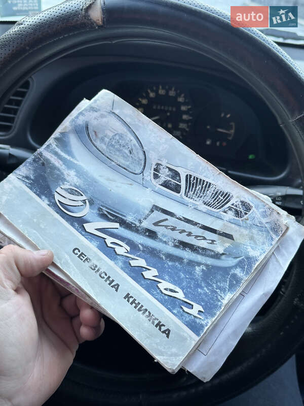 Седан Daewoo Lanos 2005 в Ровно