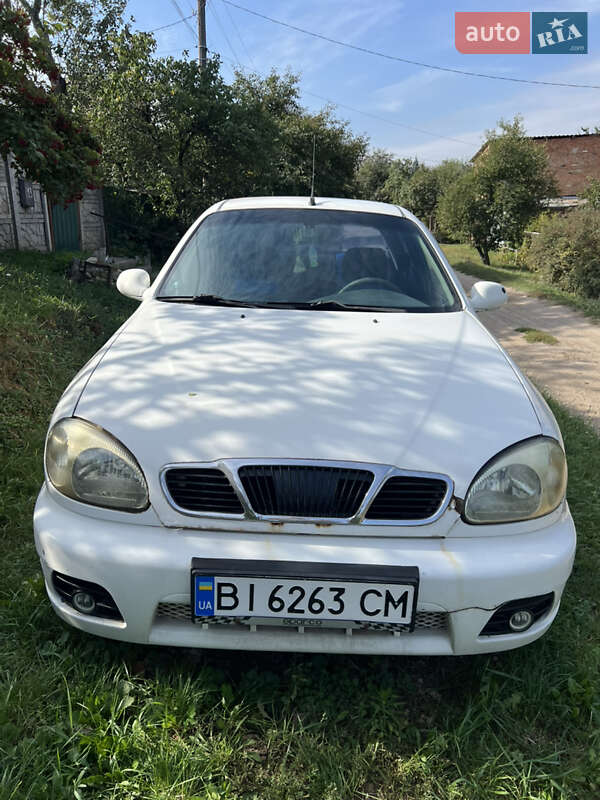 Седан Daewoo Lanos 1998 в Полтаві