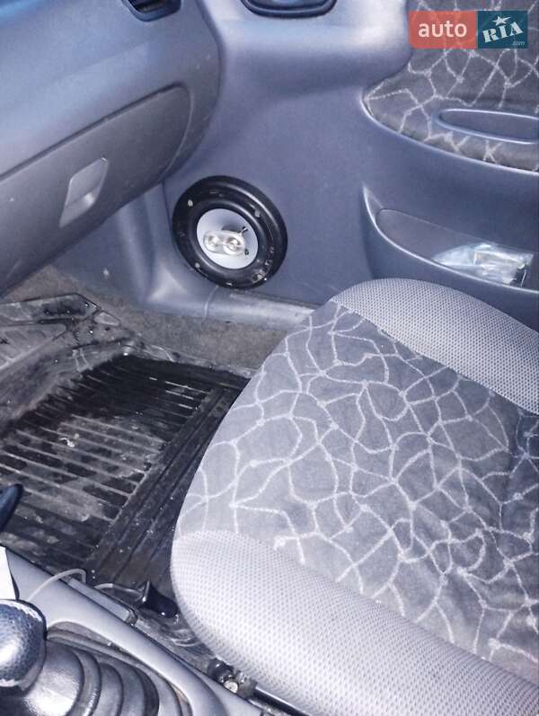 Седан Daewoo Lanos 2003 в Горишних Плавнях