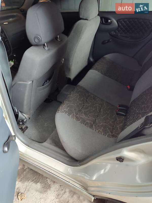 Хэтчбек Daewoo Lanos 2004 в Днепре