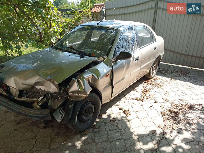 Седан Daewoo Lanos 2004 в Львові фото Седан Daewoo Lanos 2004 в Львові