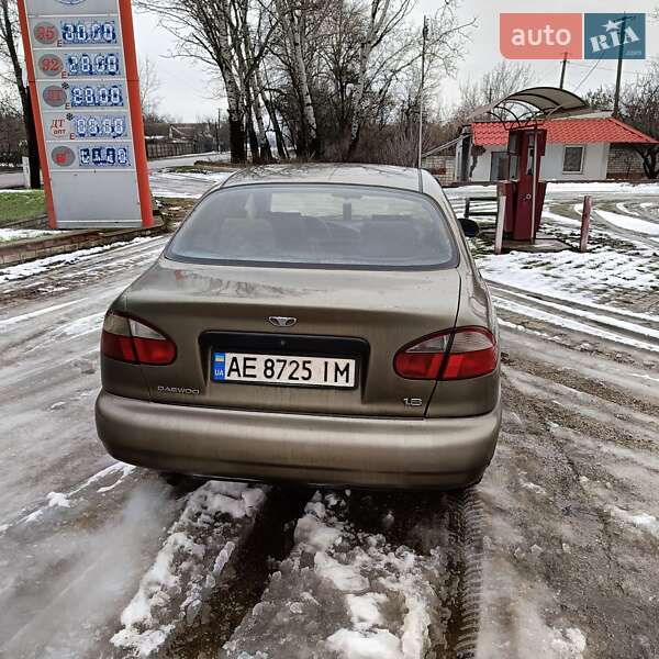 Седан Daewoo Lanos 2004 в Царичанке