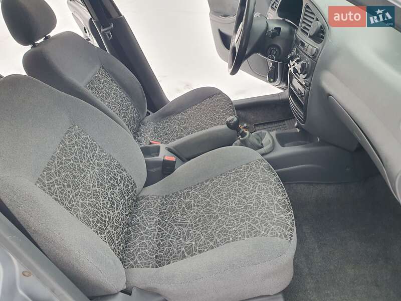 Седан Daewoo Lanos 2011 в Києві фото 9 Седан Daewoo Lanos 2011 в Києві
