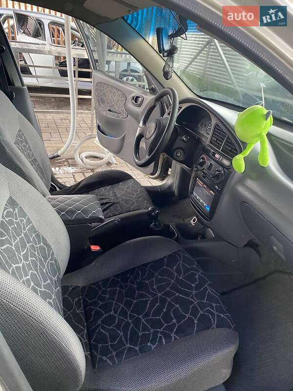 Хэтчбек Daewoo Lanos 2003 в Черкассах