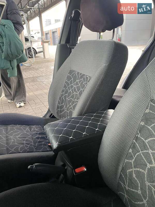 Хэтчбек Daewoo Lanos 2003 в Черкассах